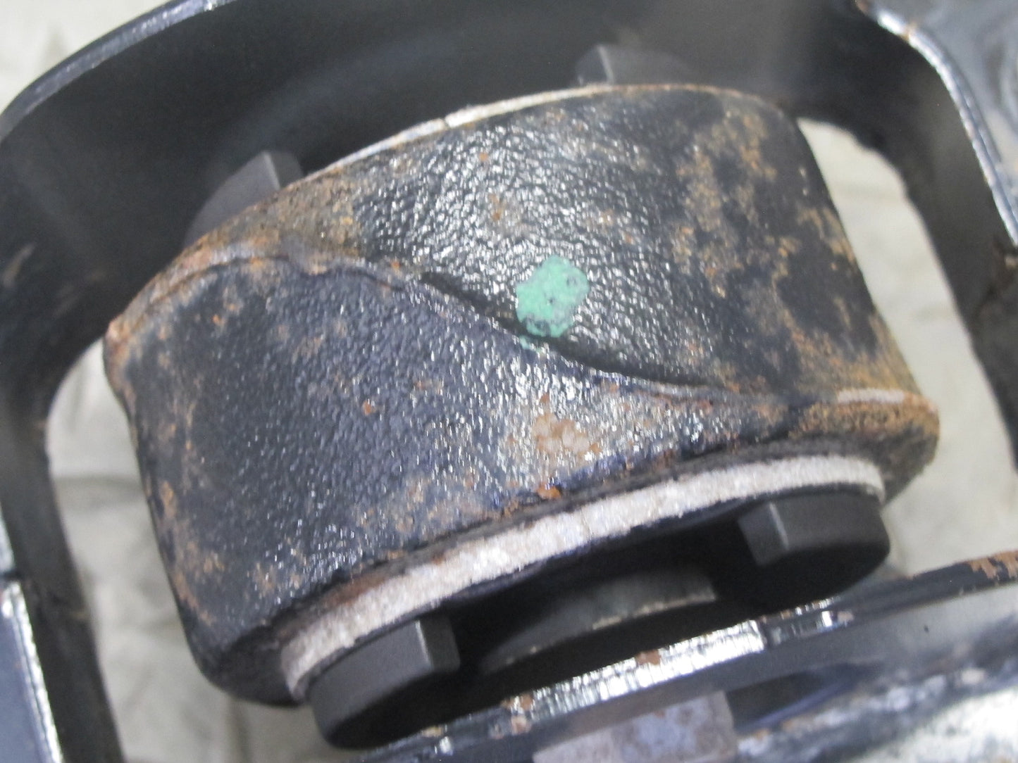 03-08 BMW E85 Z4 RWD Rear Right Spindle Knuckle Trailing Arm Hub Bearing 96K OEM