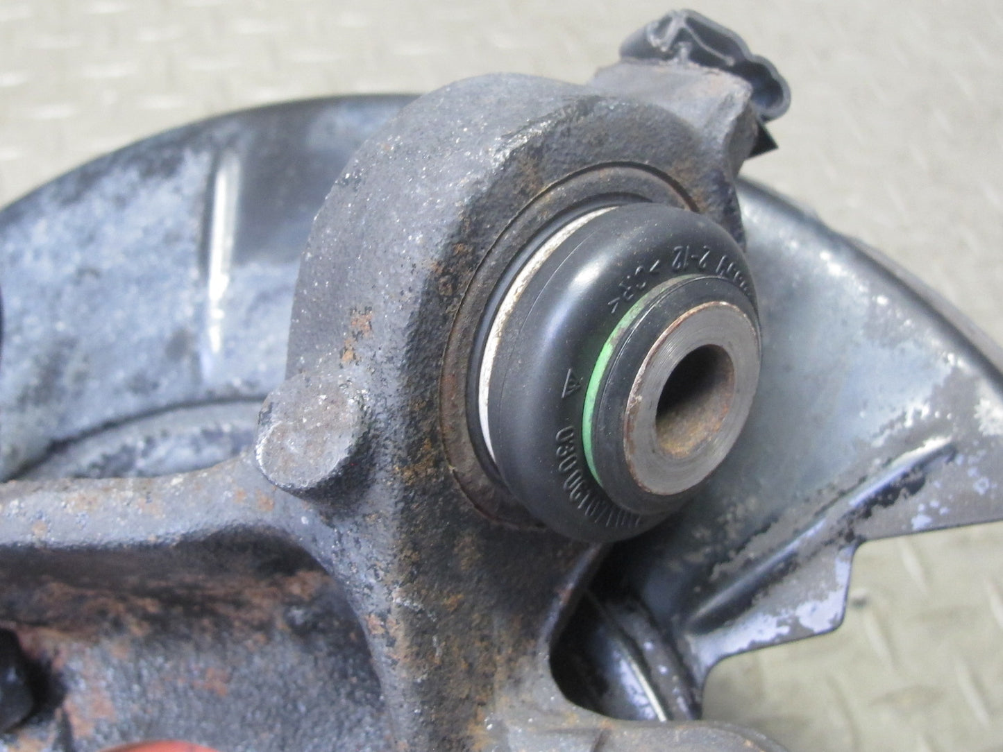 03-08 BMW E85 Z4 RWD Rear Right Spindle Knuckle Trailing Arm Hub Bearing 96K OEM