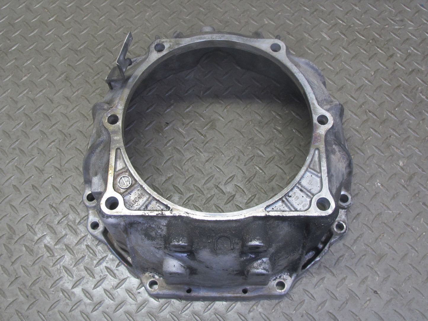 1997 Lexus UZZ30L SC400 1UZFE A340E A/T Automatic Transmission Bell Housing OEM