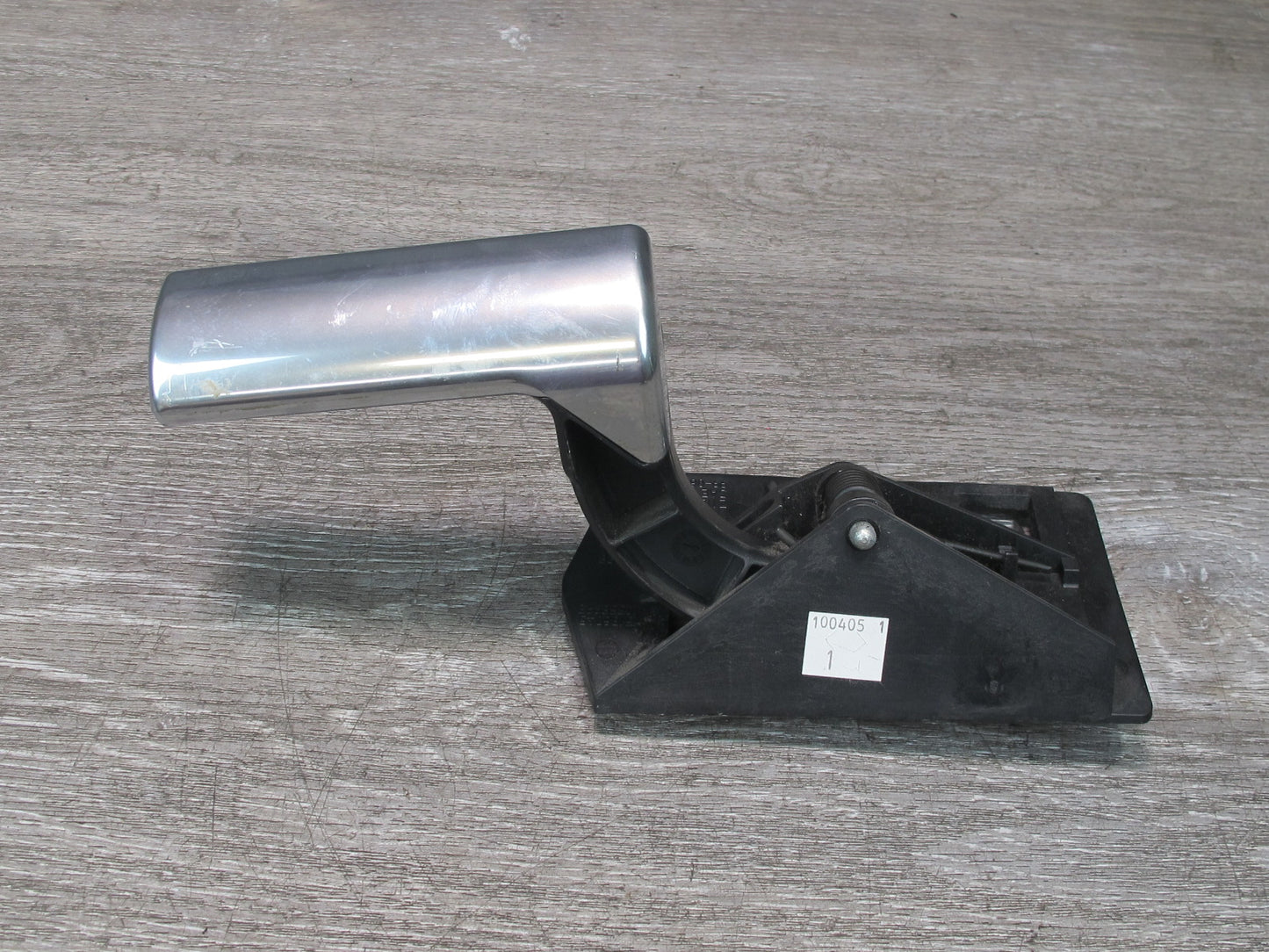 2003-2007 Hummer H2 Front or Rear Right Door Interior Chrome Handle