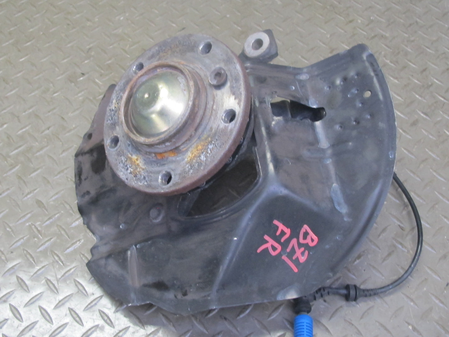 03-08 BMW E85 Z4 RWD Front Right Spindle Knuckle Wheel Hub Bearing 96K Miles OEM