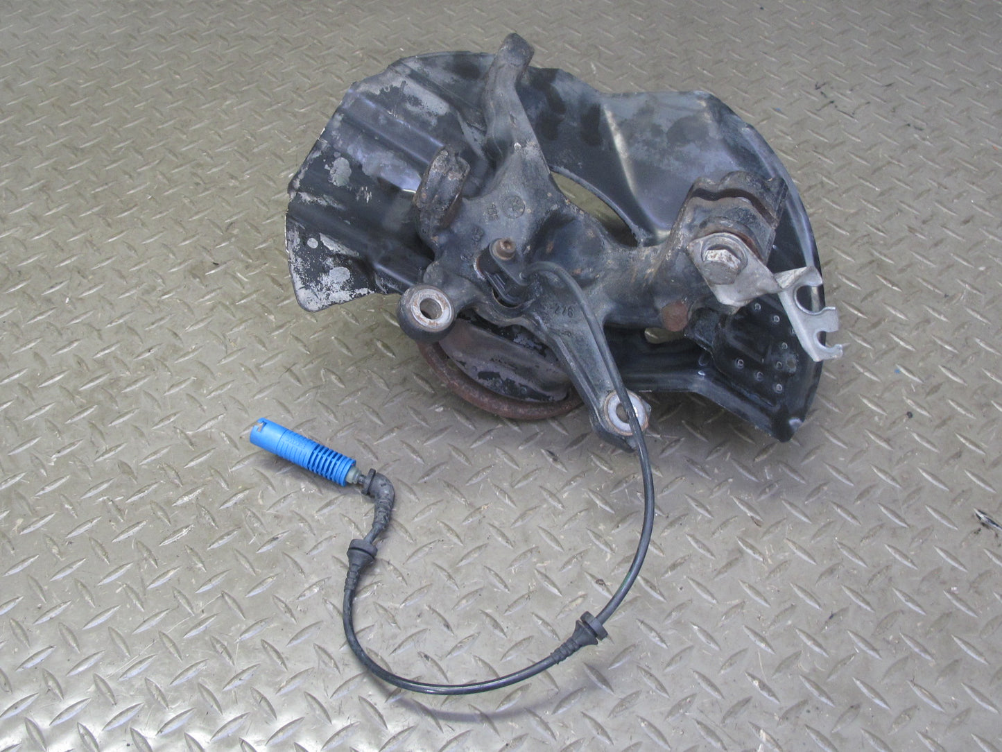 03-08 BMW E85 Z4 RWD Front Right Spindle Knuckle Wheel Hub Bearing 96K Miles OEM