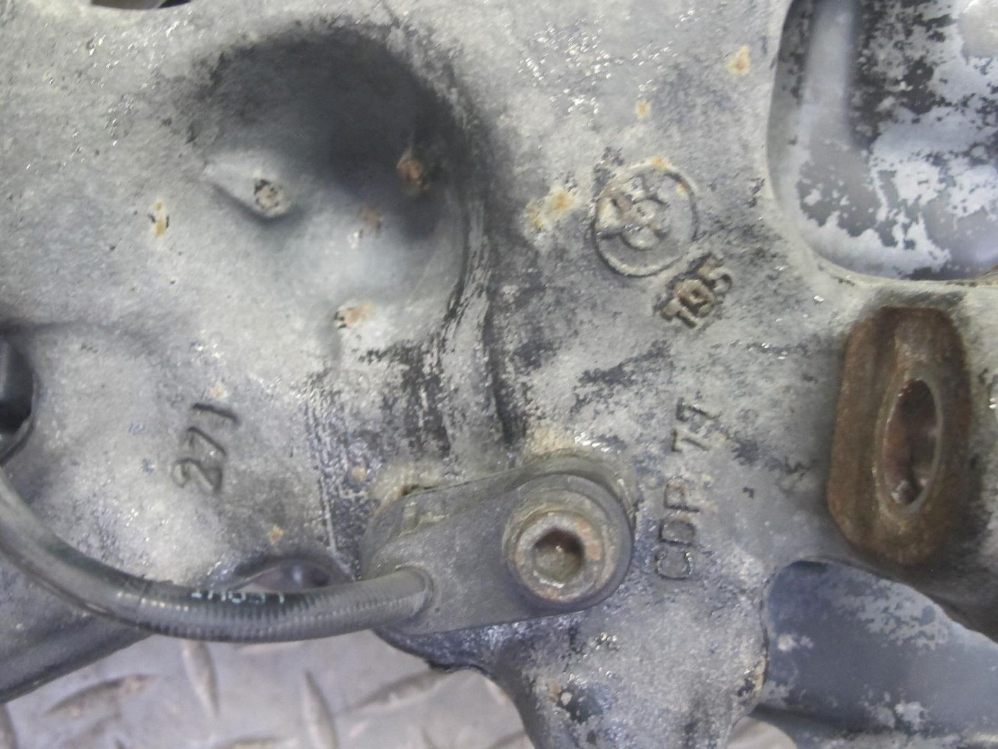 03-08 BMW E85 Z4 RWD Front Left Spindle Knuckle Wheel Hub Bearing 96K Miles OEM