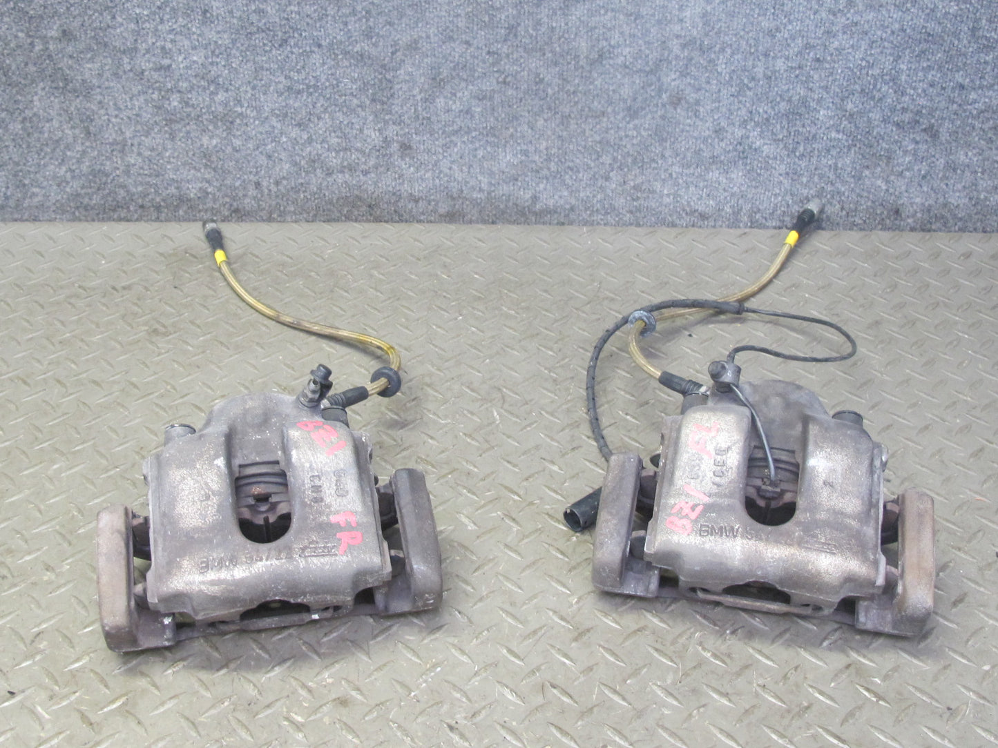 03-08 BMW E85 Z4 RWD Set of 2 Front Left & Right Brake Caliper 96K Miles OEM