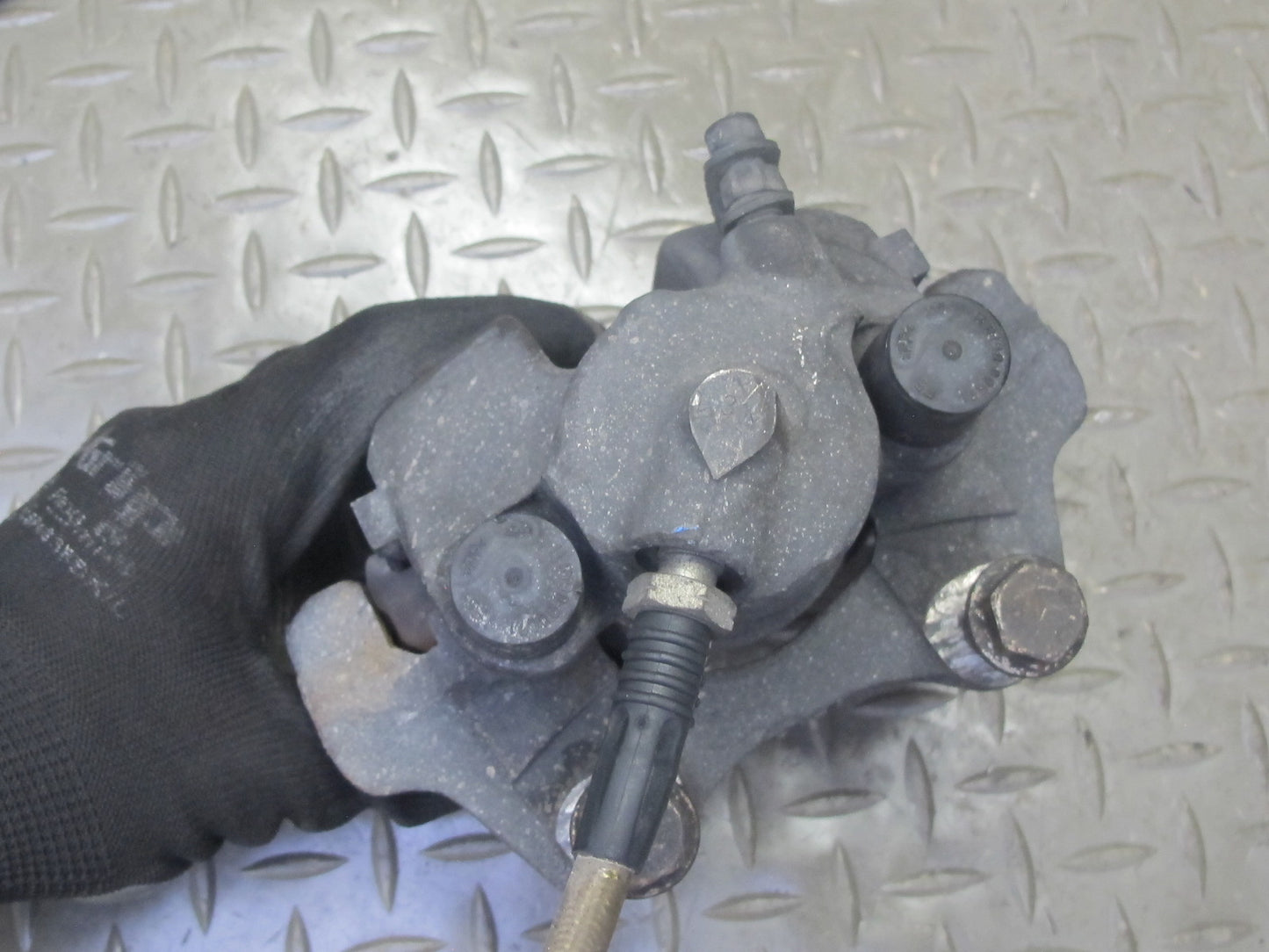 03-08 BMW E86 E85 Z4 3.0L RWD Set of 2 Rear Left & Right Brake Caliper 96K OEM