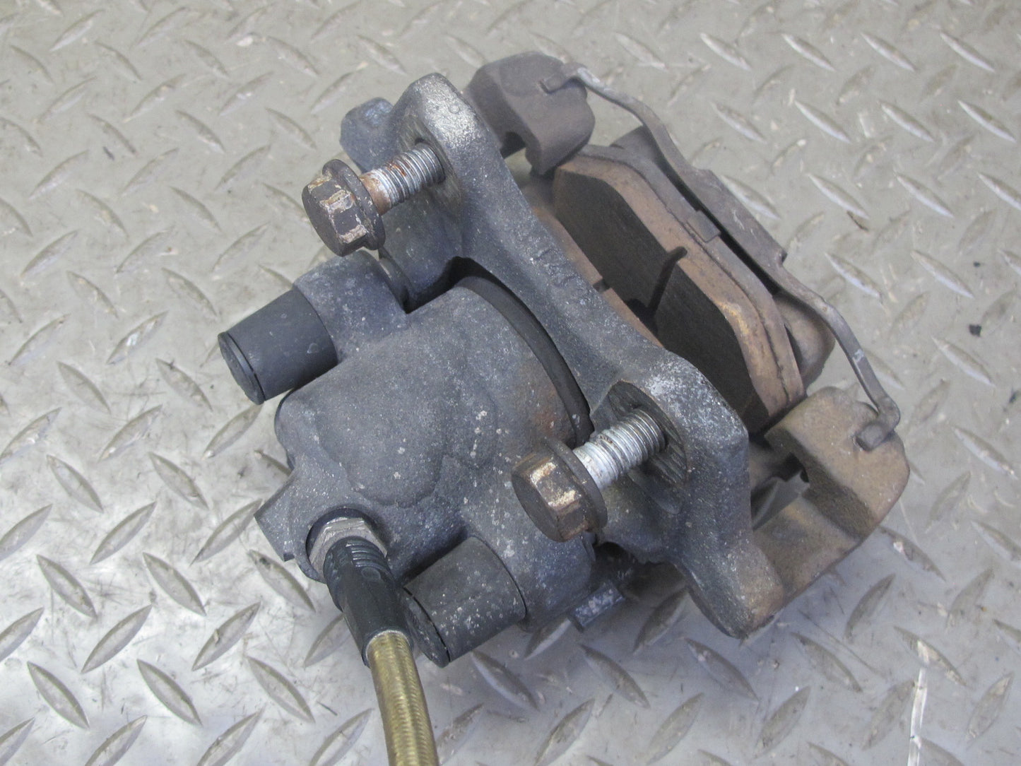 03-08 BMW E86 E85 Z4 3.0L RWD Set of 2 Rear Left & Right Brake Caliper 96K OEM