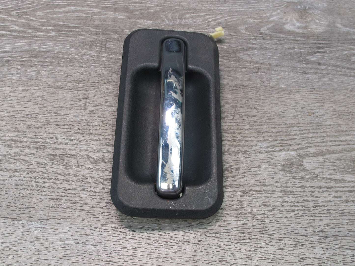2003-2009 Hummer H2 Front Right Door Exterior Handle