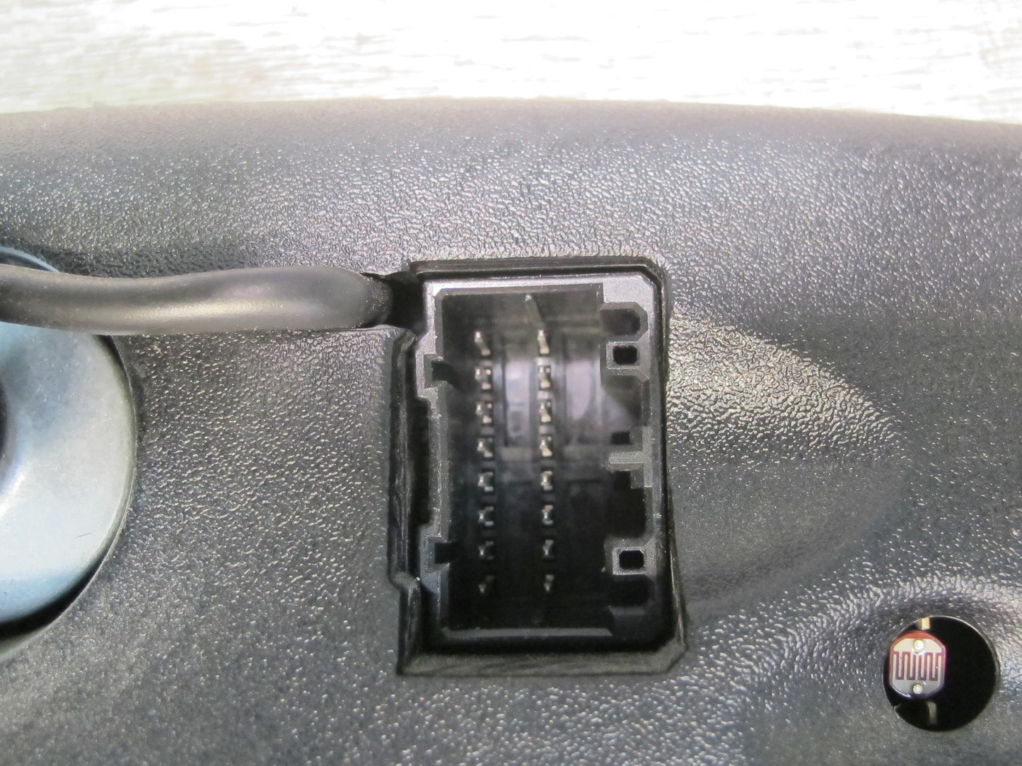 2003-2009 Hummer H2 Front Auto Dim Interior Rear View Mirror 15075034