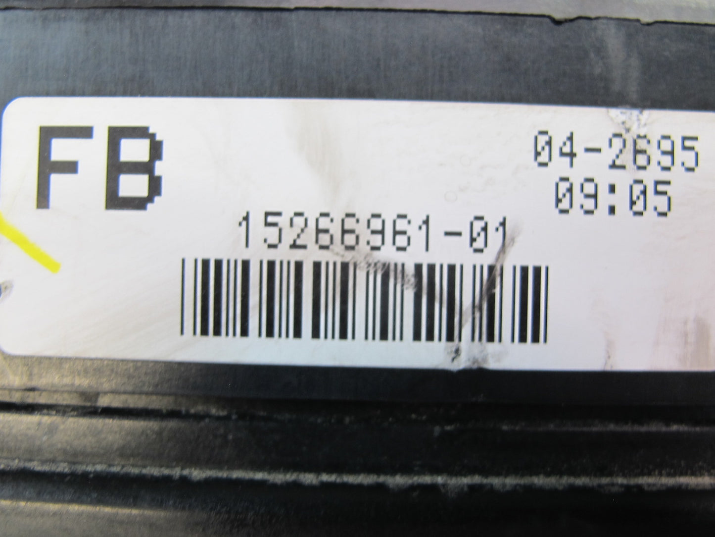 2004-2006 Hummer H2 Engine Fuse Relay Junction Box Block Assembly