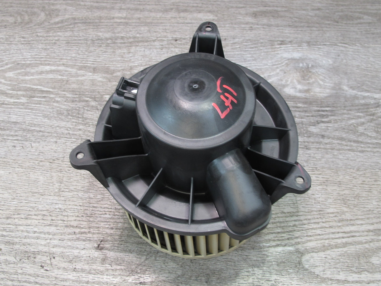 2003-2007 Hummer H2 A/C Heater Blower Motor Fan