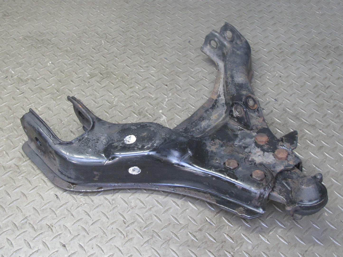 99-01 Isuzu Vehicross Front Right Suspension Lower Control Arm OEM