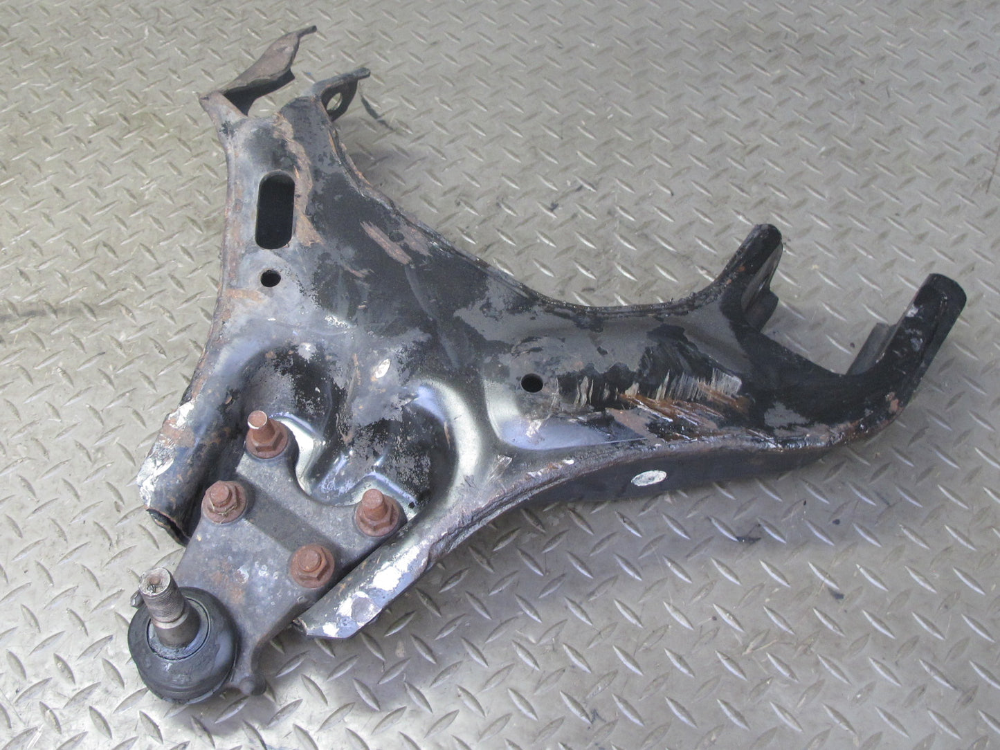 99-01 Isuzu Vehicross Front Right Suspension Lower Control Arm OEM