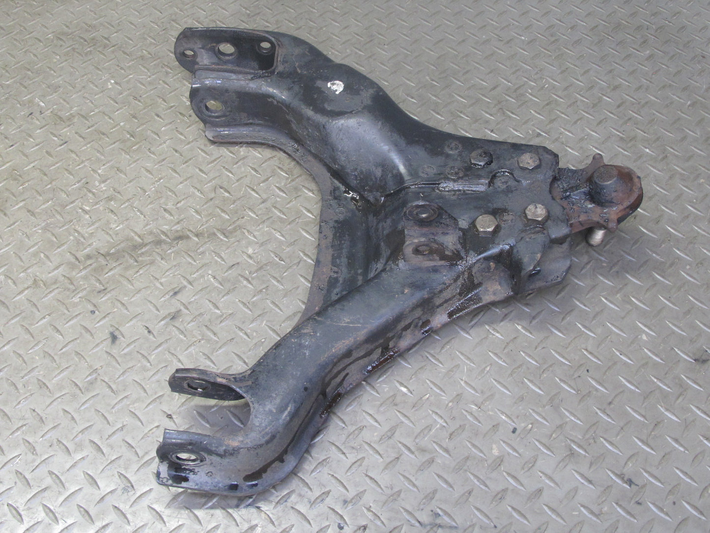 99-01 Isuzu Vehicross Front Left Suspension Lower Control Arm OEM