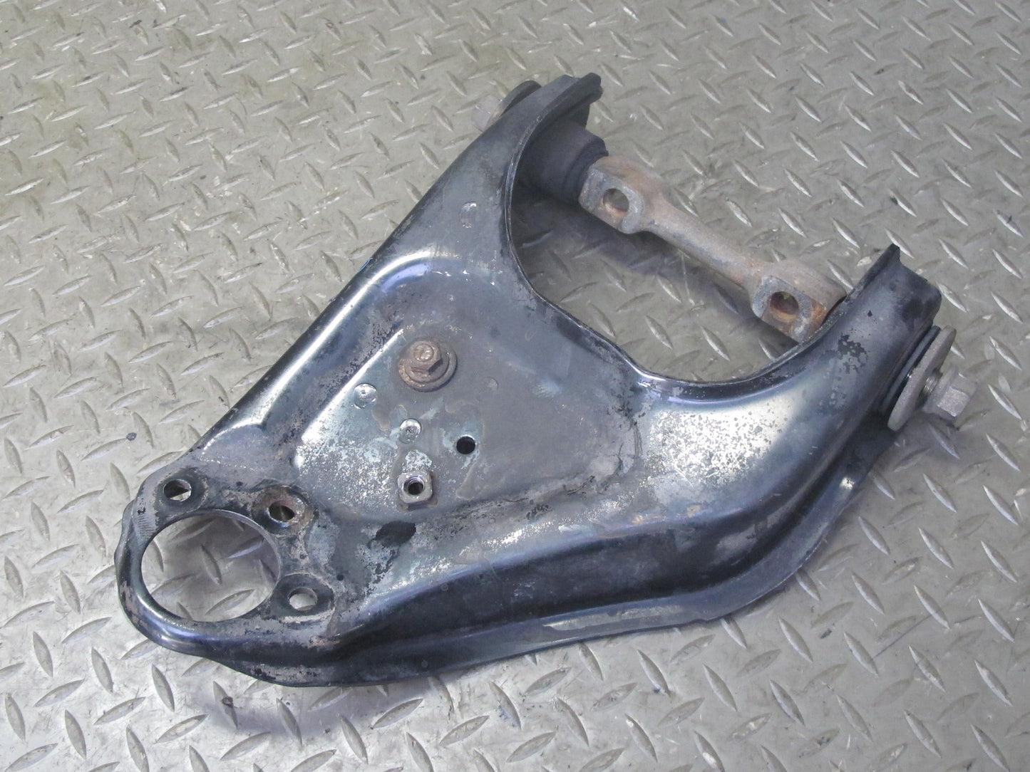 99-01 Isuzu Vehicross Front Left Suspension Upper Control Arm OEM
