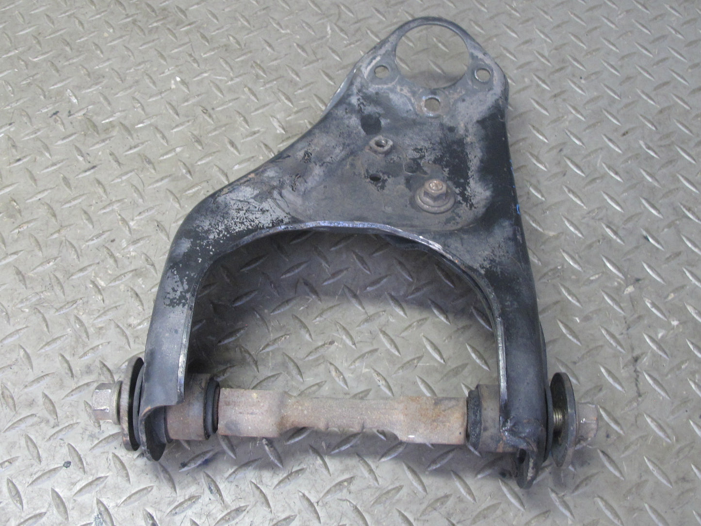 99-01 Isuzu Vehicross Front Left Suspension Upper Control Arm OEM