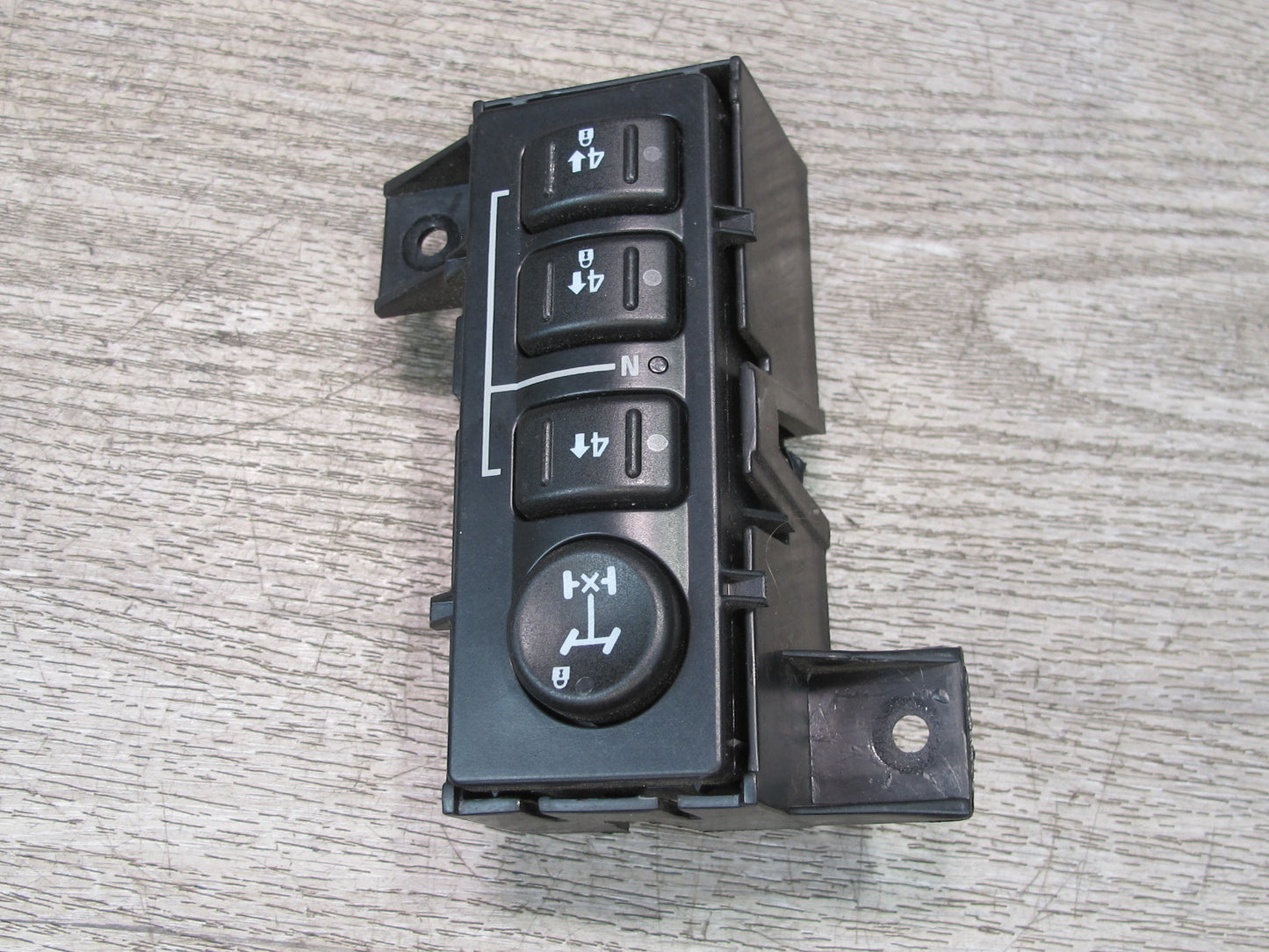 2003-2007 Hummer H2 Transfer Case Control Button Switch