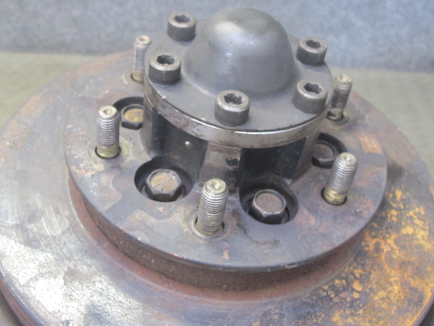 99-01 Isuzu Vehicross Front Right Spindle Knuckle Wheel Hub w Brake Rotor OEM