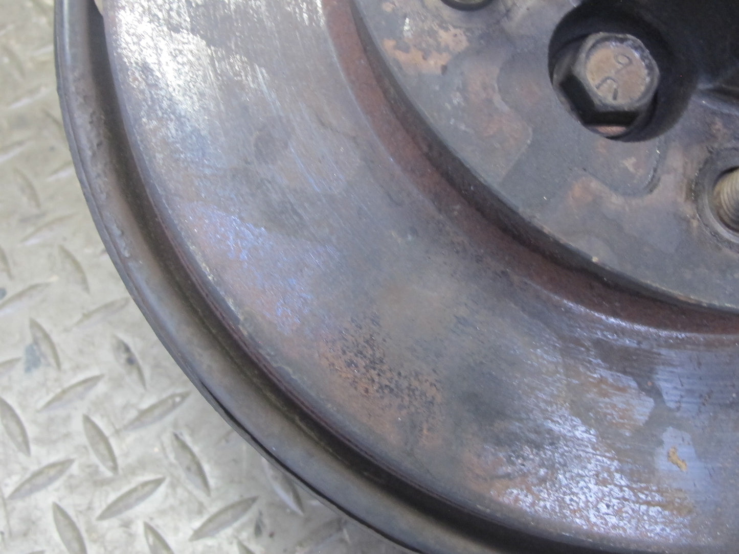 99-01 Isuzu Vehicross Front Right Spindle Knuckle Wheel Hub w Brake Rotor OEM