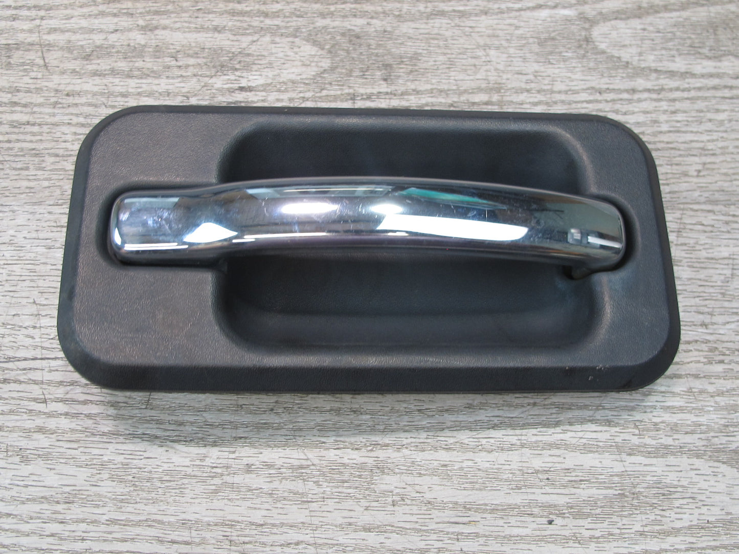 2003-2009 Hummer H2 Rear Right Passenger Door Exterior Handle 15104795