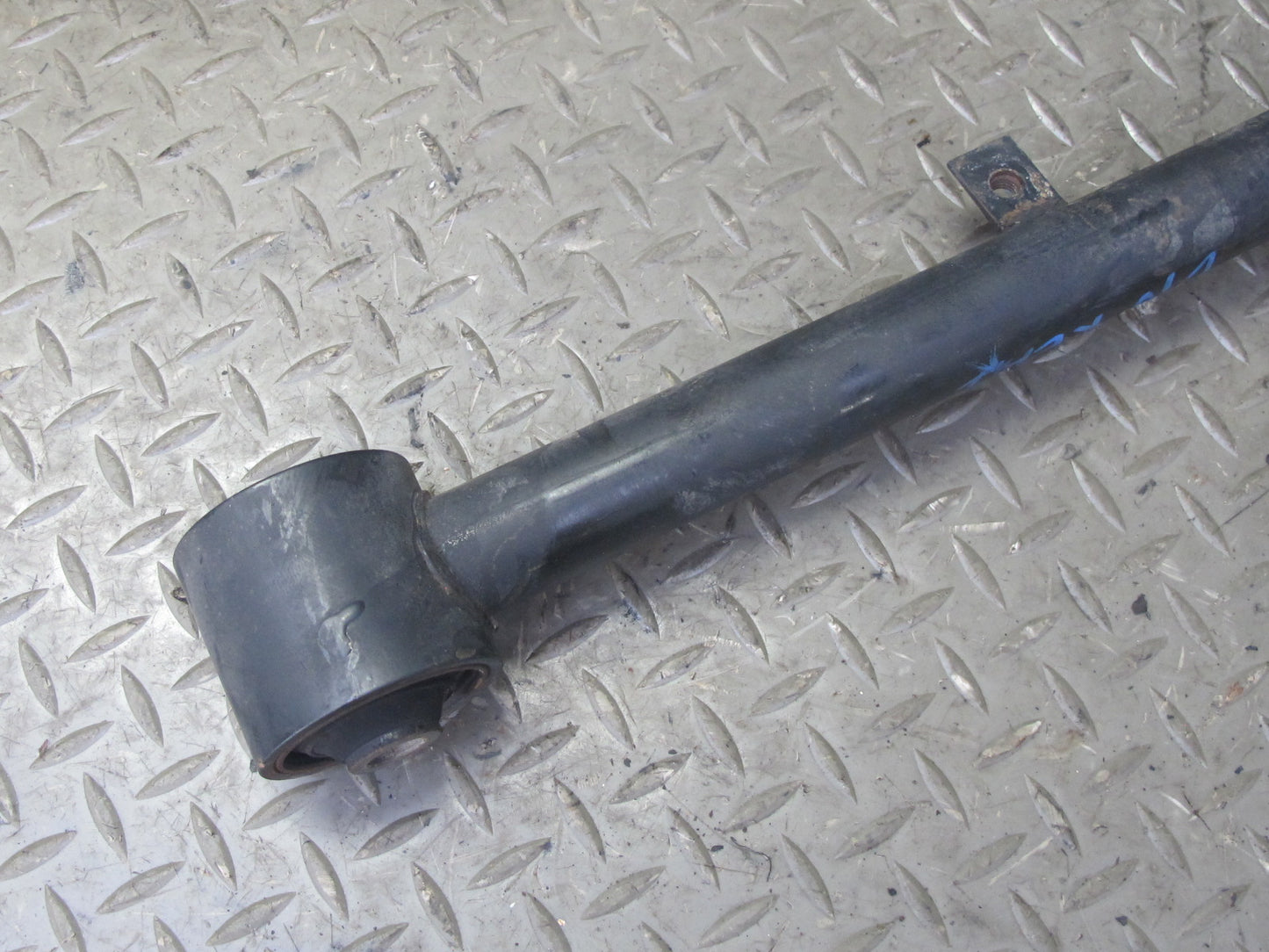 99-01 Isuzu Vehicross Rear Center Link Upper Control Arm OEM