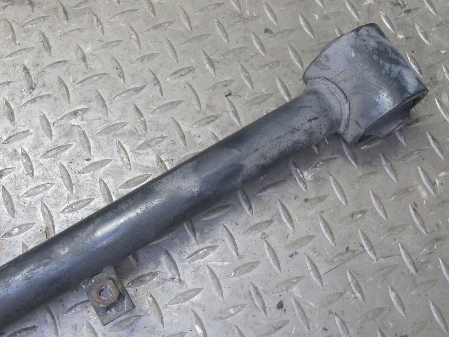 99-01 Isuzu Vehicross Rear Center Link Upper Control Arm OEM