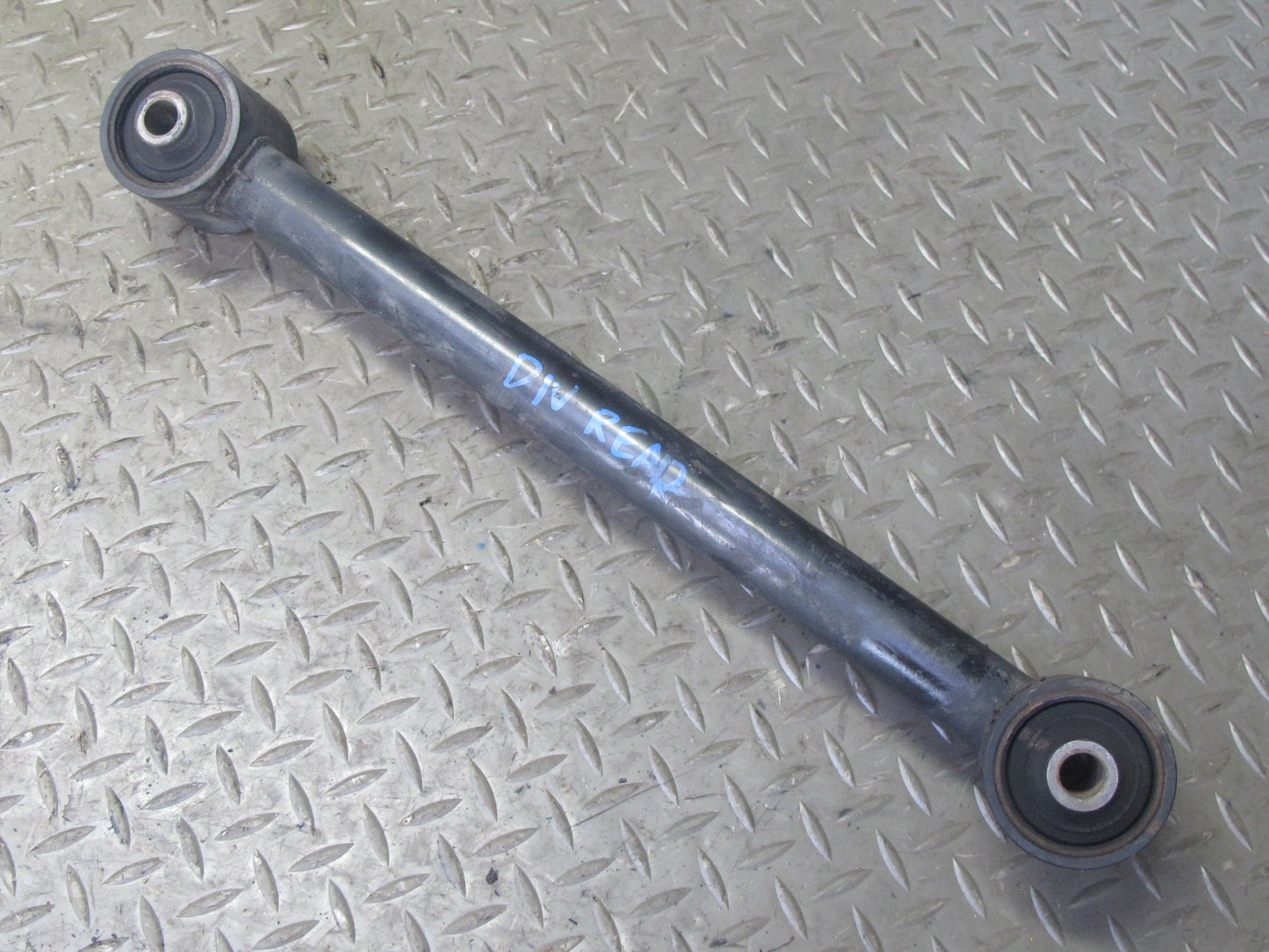 99-01 Isuzu Vehicross Rear Center Link Upper Control Arm OEM