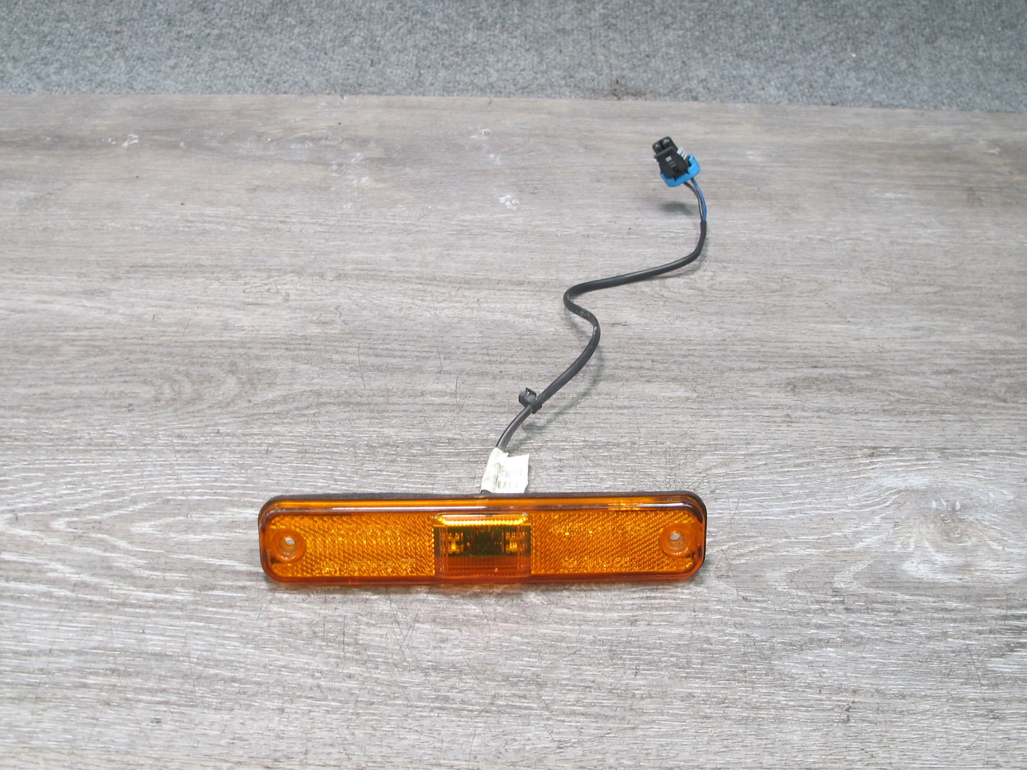 2003-2009 Hummer H2 Front Left & Right Side Marker Lamp Light Set