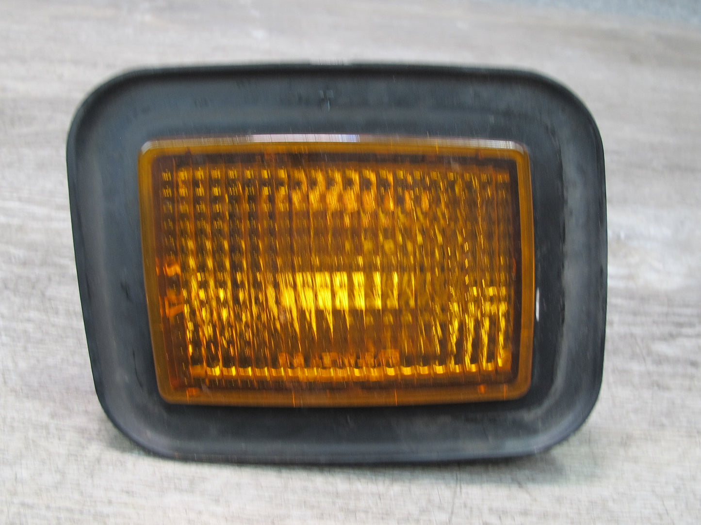 2003-2009 Hummer H2 Front Left & Right Side Turn Signal Parking Light Lamp Set