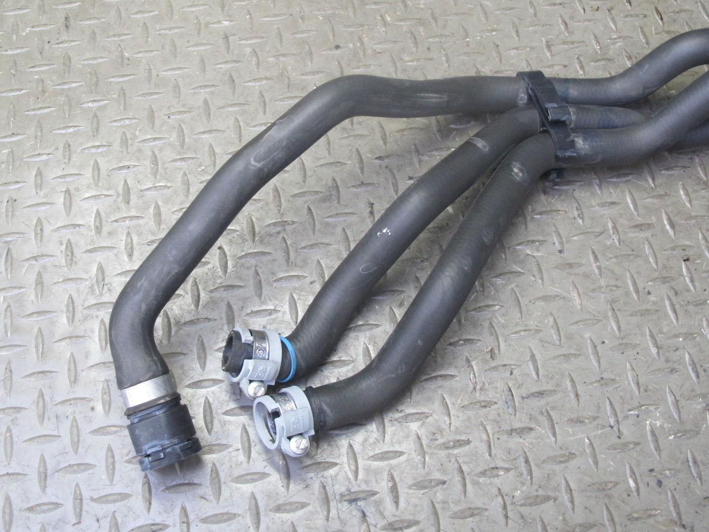 01-06 BMW E46 330i 330Ci M54 Engine Cooling Water Valve Hose Pipe Tube Set OEM