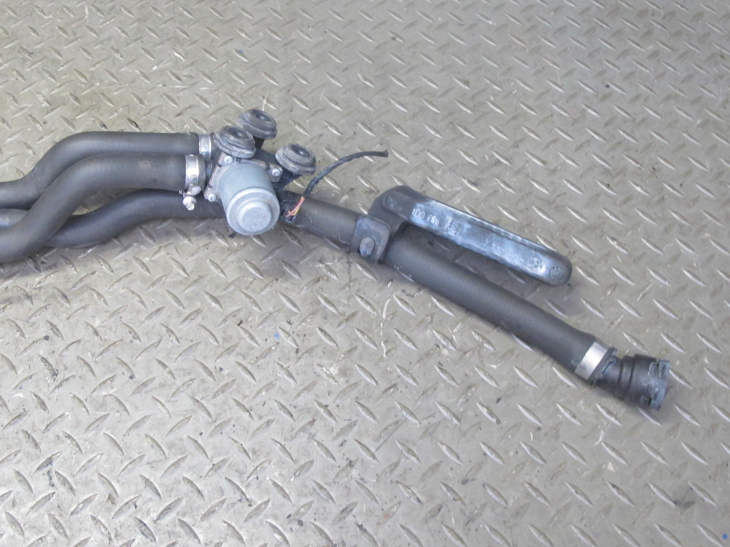 01-06 BMW E46 330i 330Ci M54 Engine Cooling Water Valve Hose Pipe Tube Set OEM