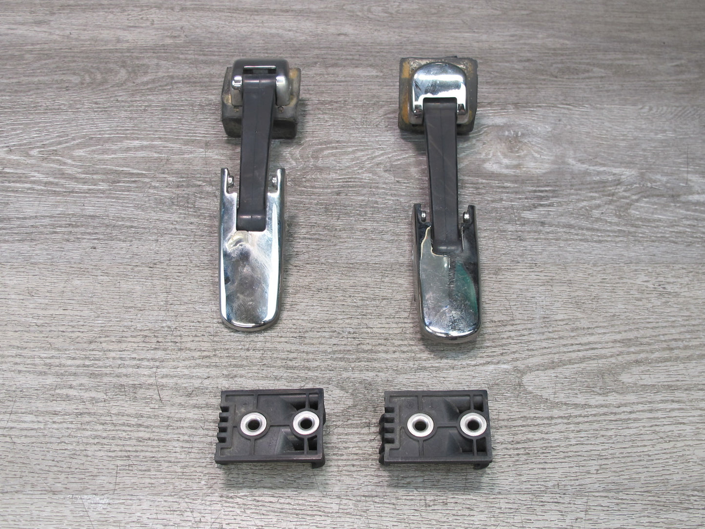 2003-2009 Hummer H2 Front Left & Right Hood Bonnet Latch Lock Strap Support Set