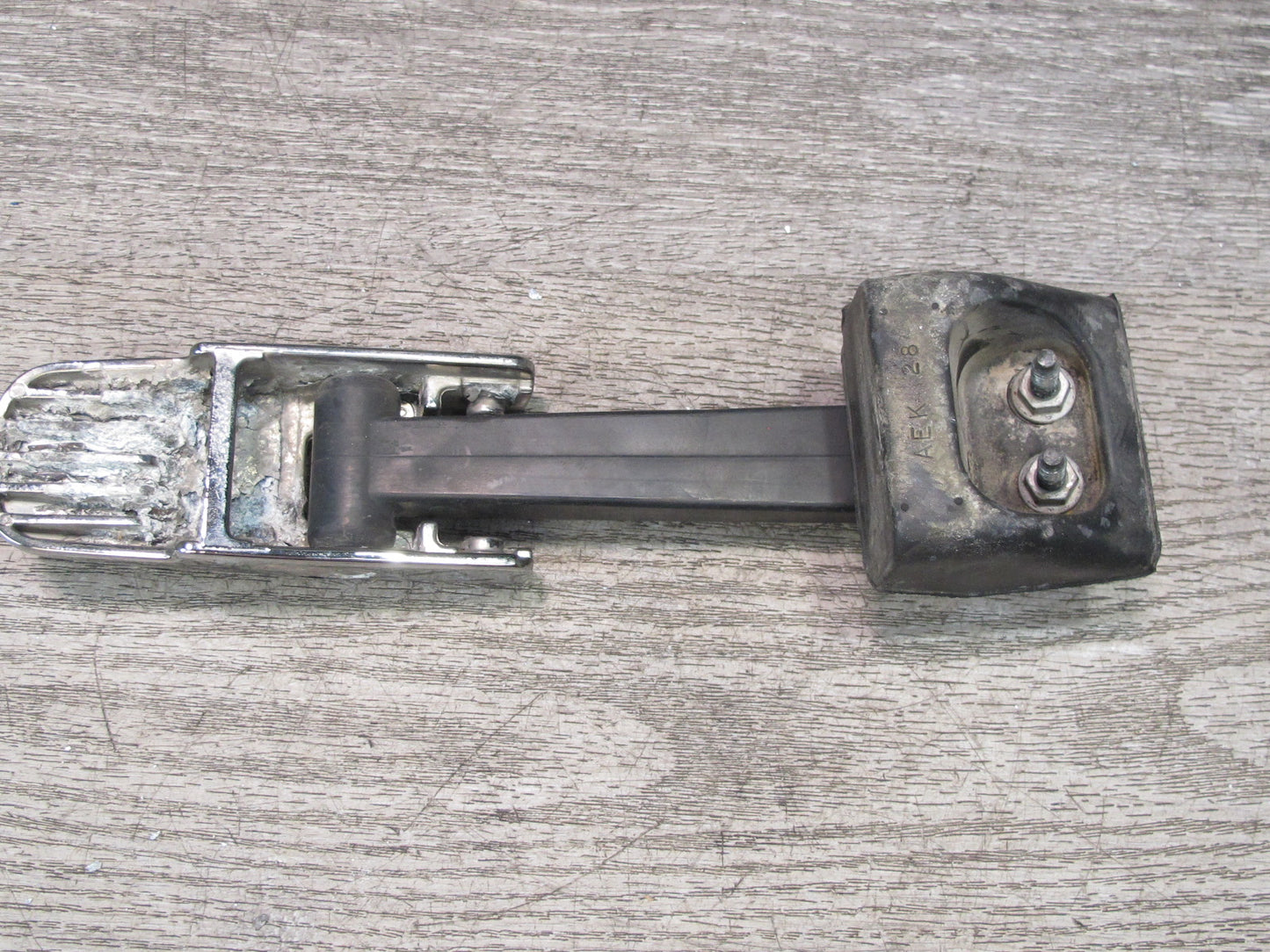 2003-2009 Hummer H2 Front Left & Right Hood Bonnet Latch Lock Strap Support Set