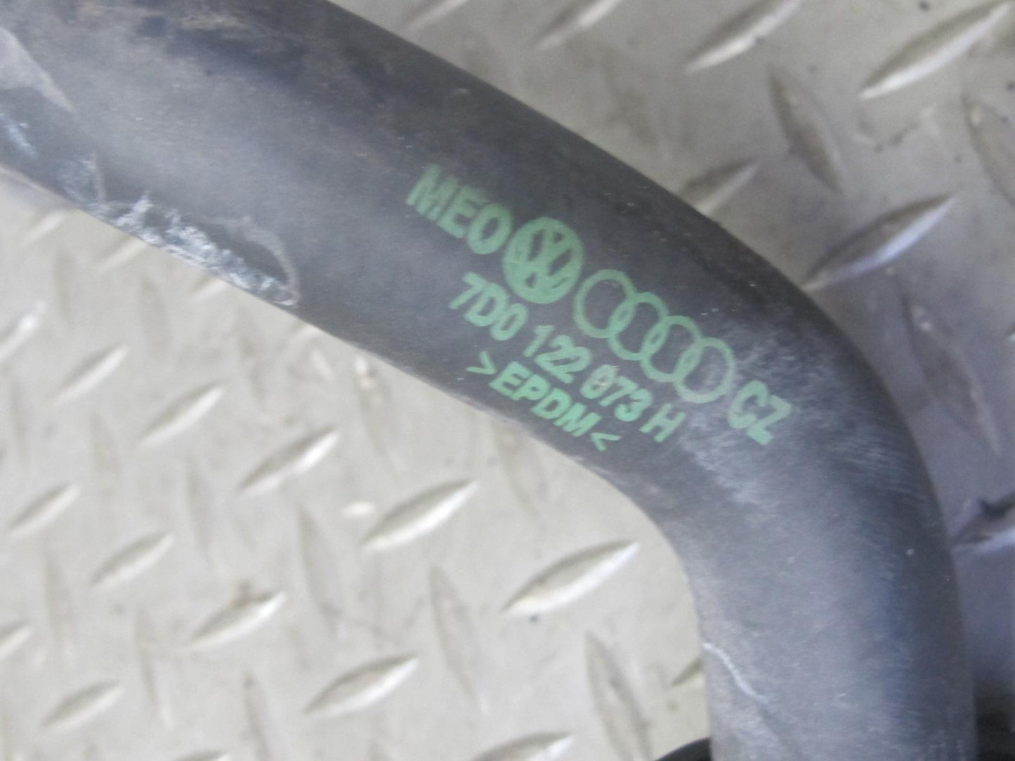 01-03 VW Eurovan T4 2.8L Engine Coolant Hose Pipe Line Set OEM