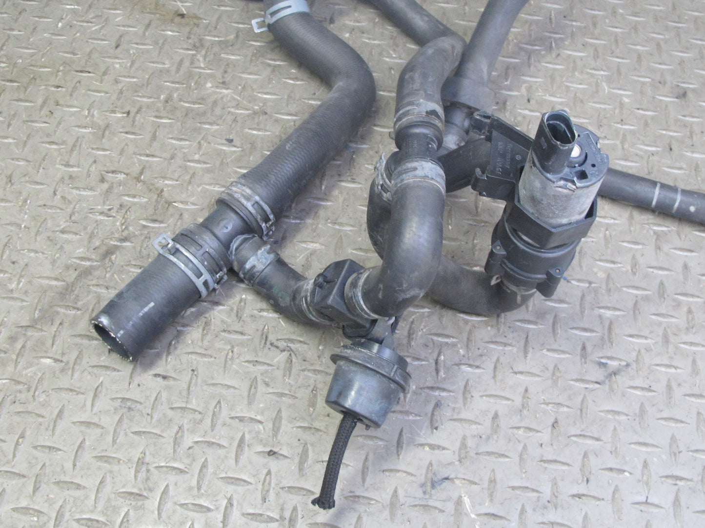 01-03 VW Eurovan T4 2.8L Engine Coolant Hose Pipe Line Set OEM