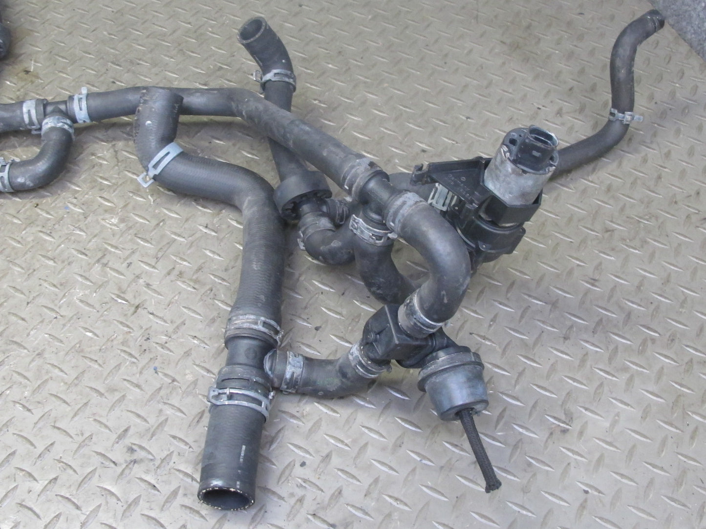 01-03 VW Eurovan T4 2.8L Engine Coolant Hose Pipe Line Set OEM