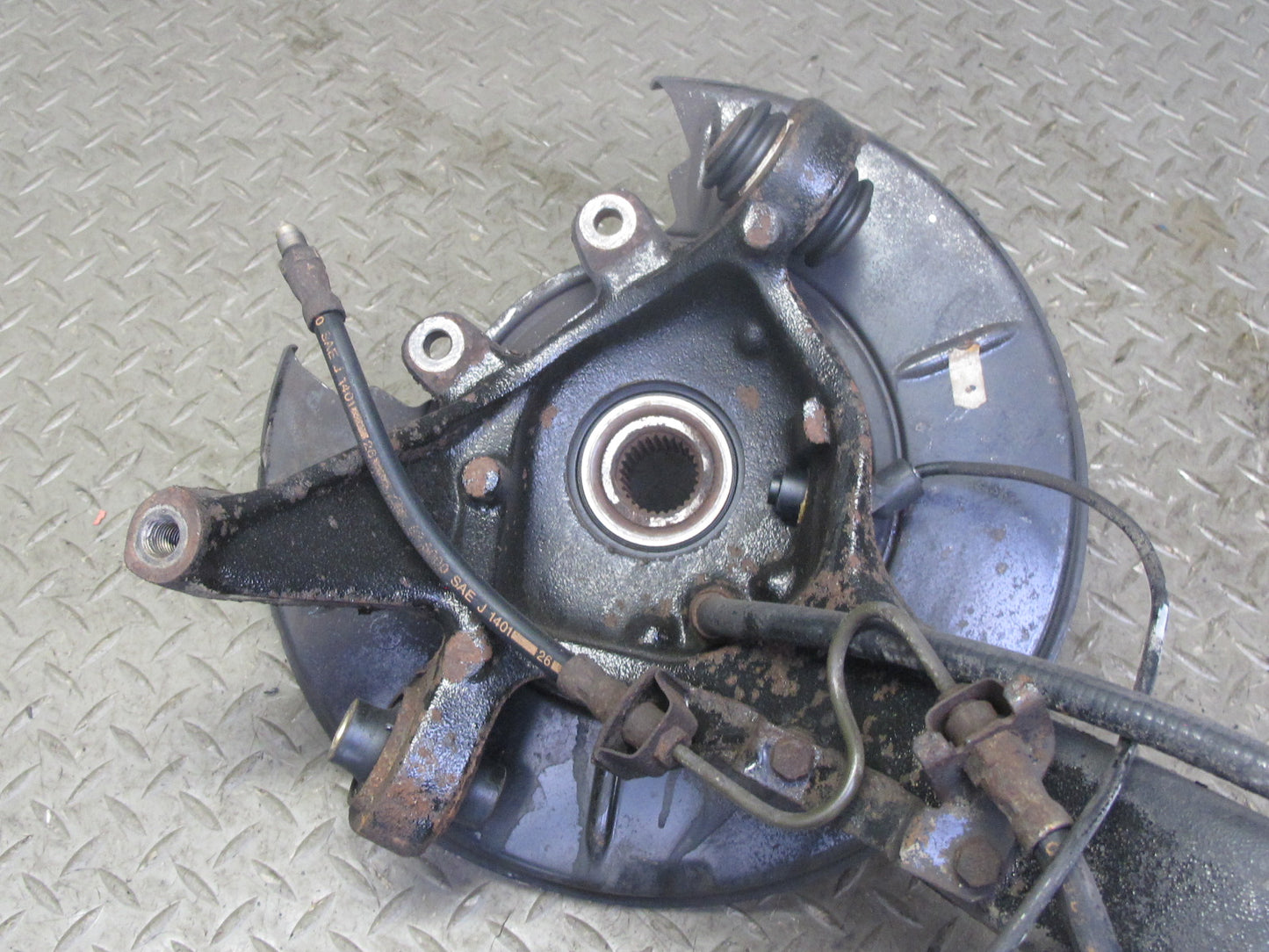 96-97 BMW E36 328iC Convertible RWD Rear Left Trailing Arm Knuckle Wheel Hub OEM