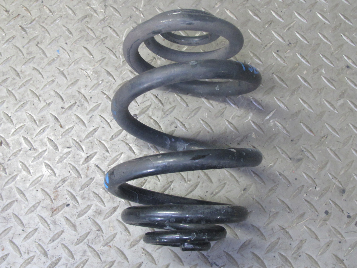 01-06 BMW E46 330Ci ZHP Coupe Set of 2 Rear Left & Right Sport Coil Spring OEM