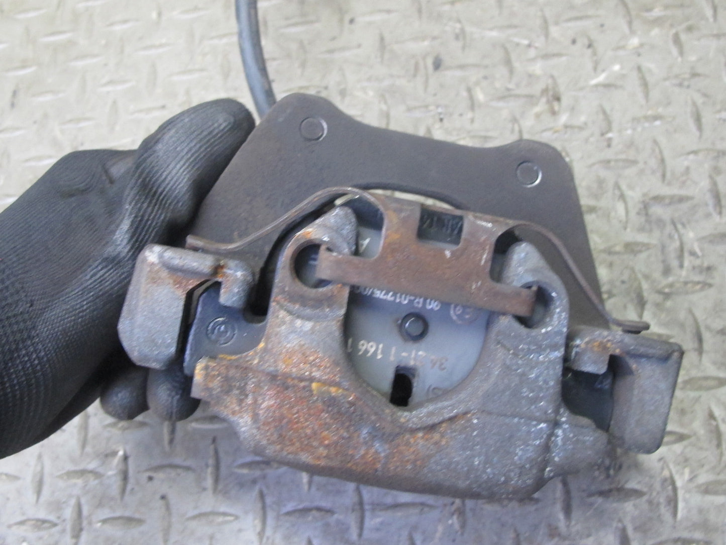 01-06 BMW E46 330i 330Ci RWD Set of 2 Rear Left & Right Brake Caliper OEM