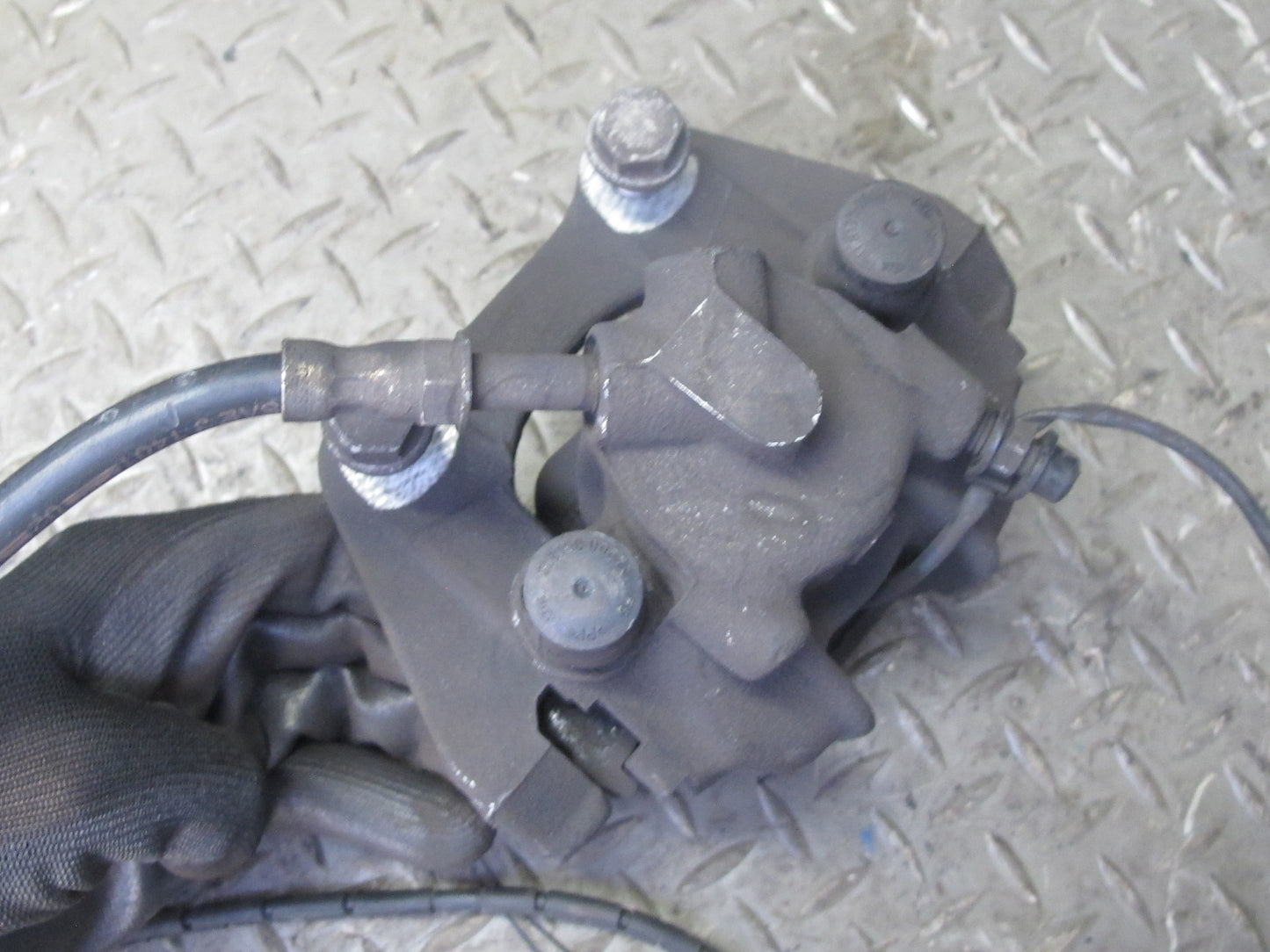01-06 BMW E46 330i 330Ci RWD Set of 2 Rear Left & Right Brake Caliper OEM
