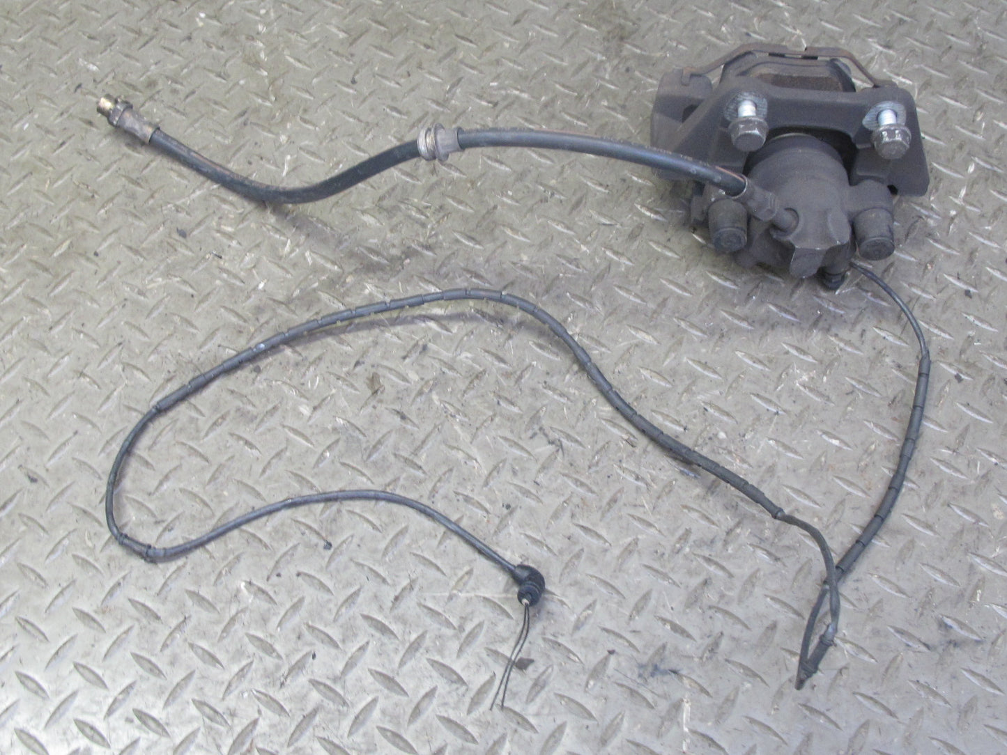 01-06 BMW E46 330i 330Ci RWD Set of 2 Rear Left & Right Brake Caliper OEM