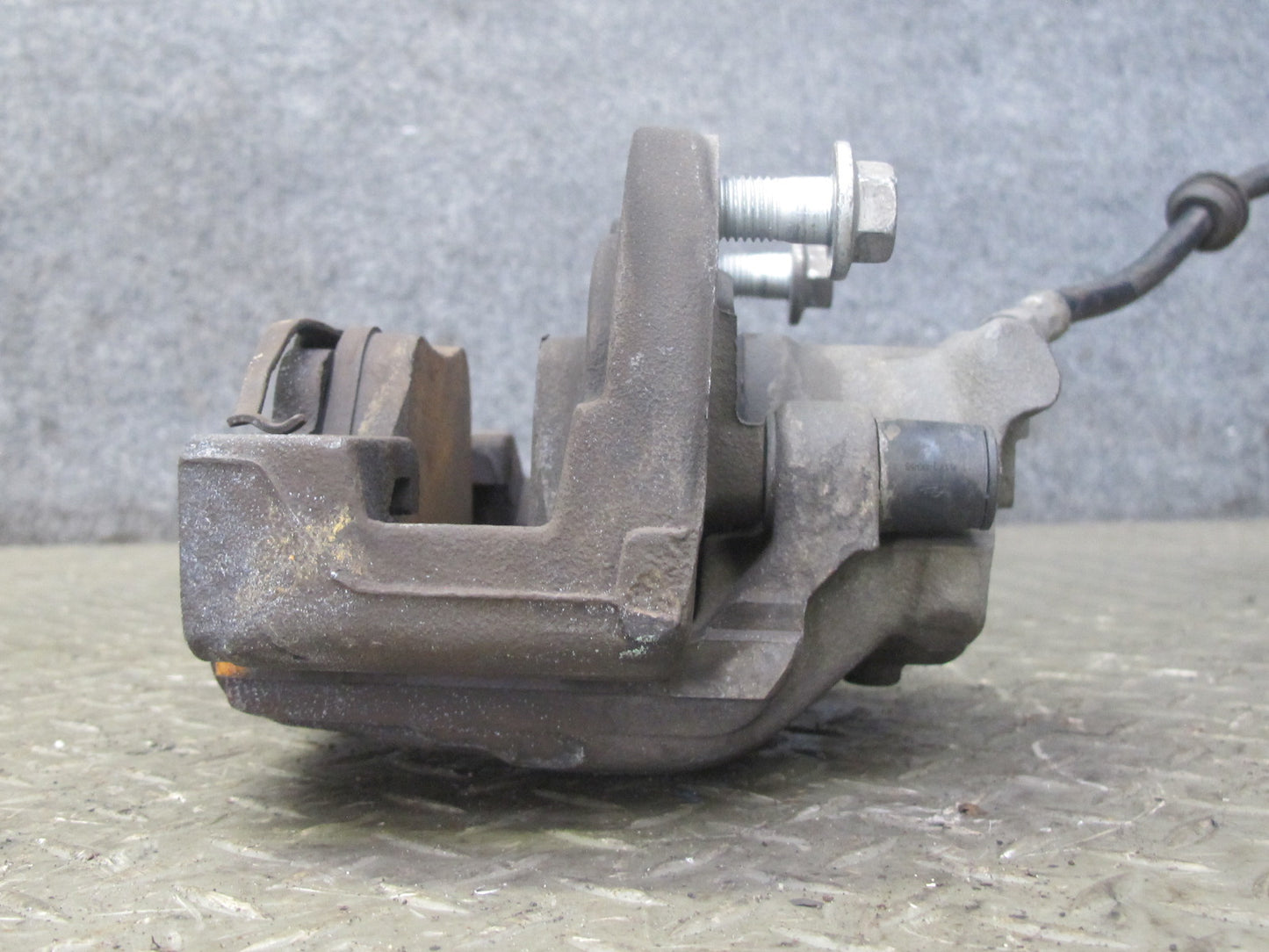 01-06 BMW E46 330i 330Ci RWD Front Right Brake Caliper OEM