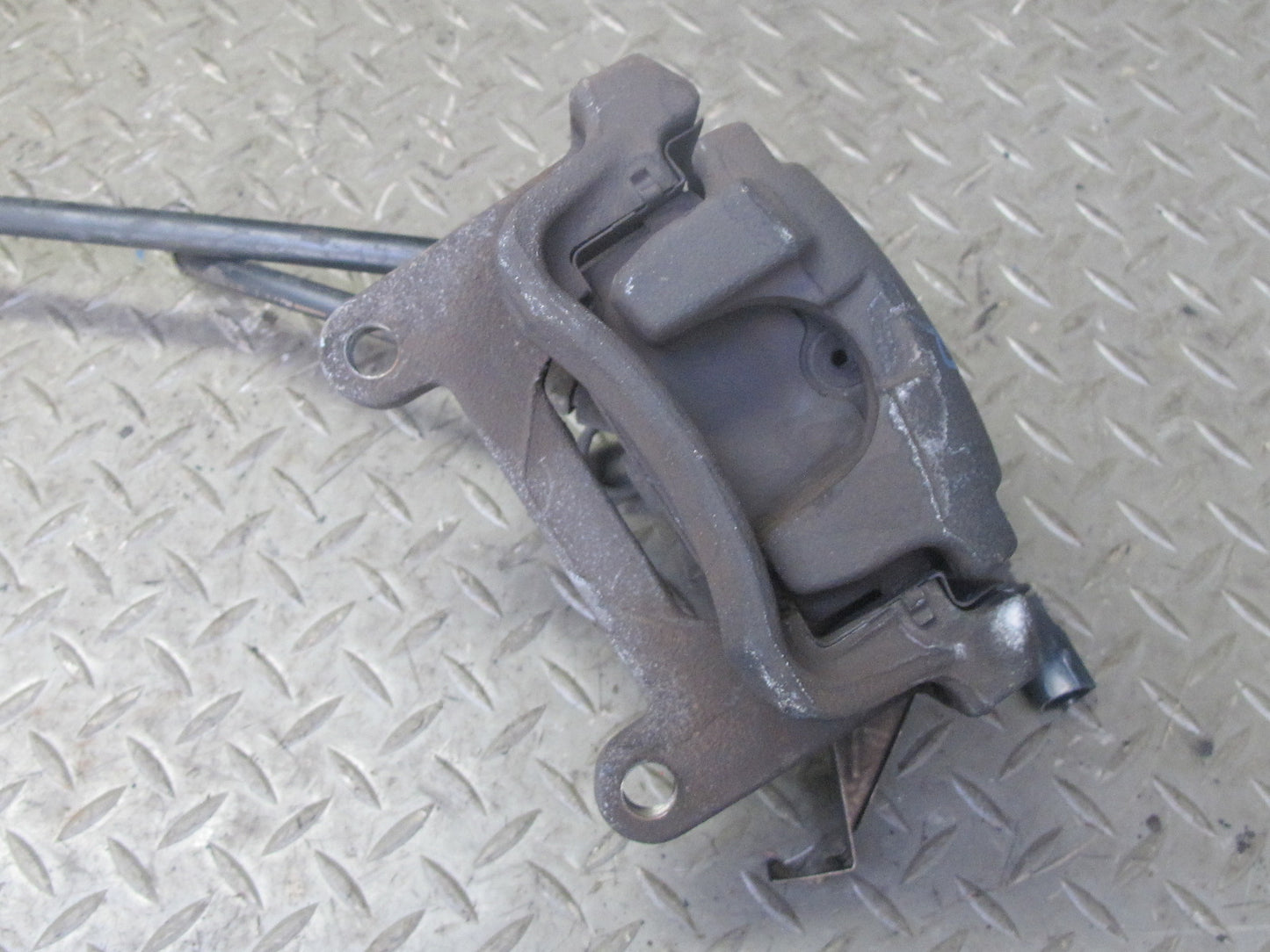 01-03 VW Eurovan T4 2.8L FWD Set of 2 Rear Left & Right Brake Caliper OEM