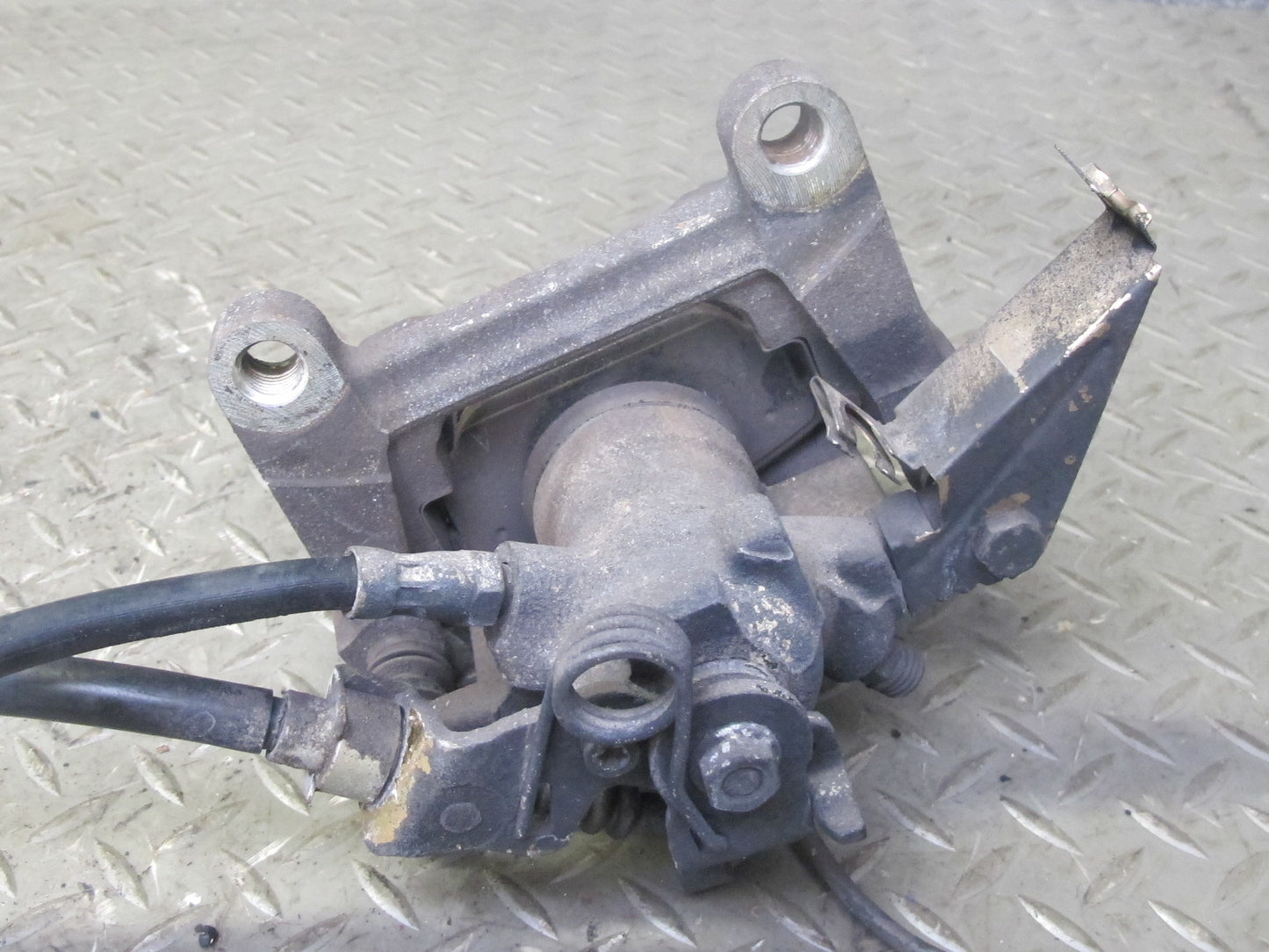 01-03 VW Eurovan T4 2.8L FWD Set of 2 Rear Left & Right Brake Caliper OEM