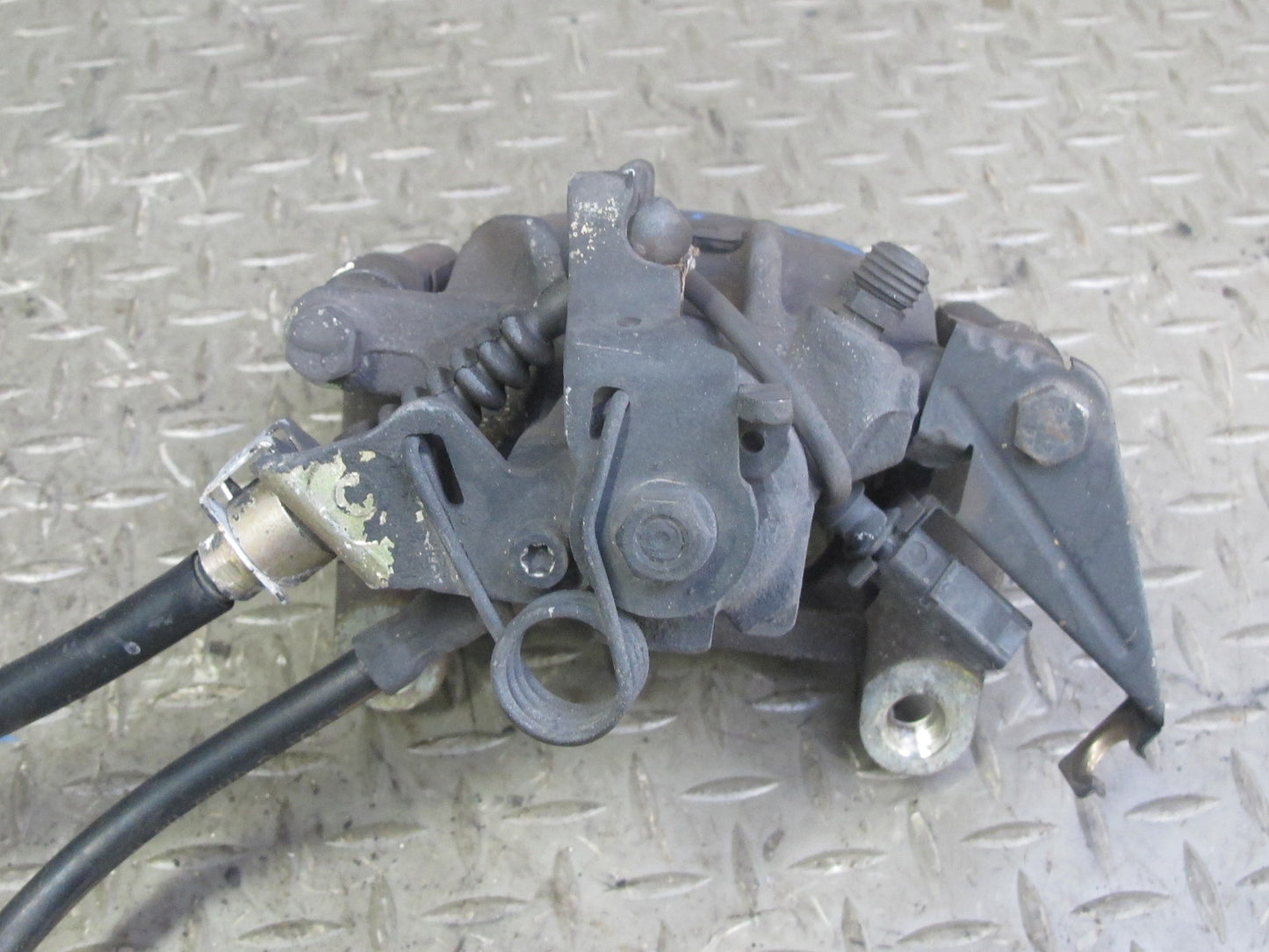 01-03 VW Eurovan T4 2.8L FWD Set of 2 Rear Left & Right Brake Caliper OEM