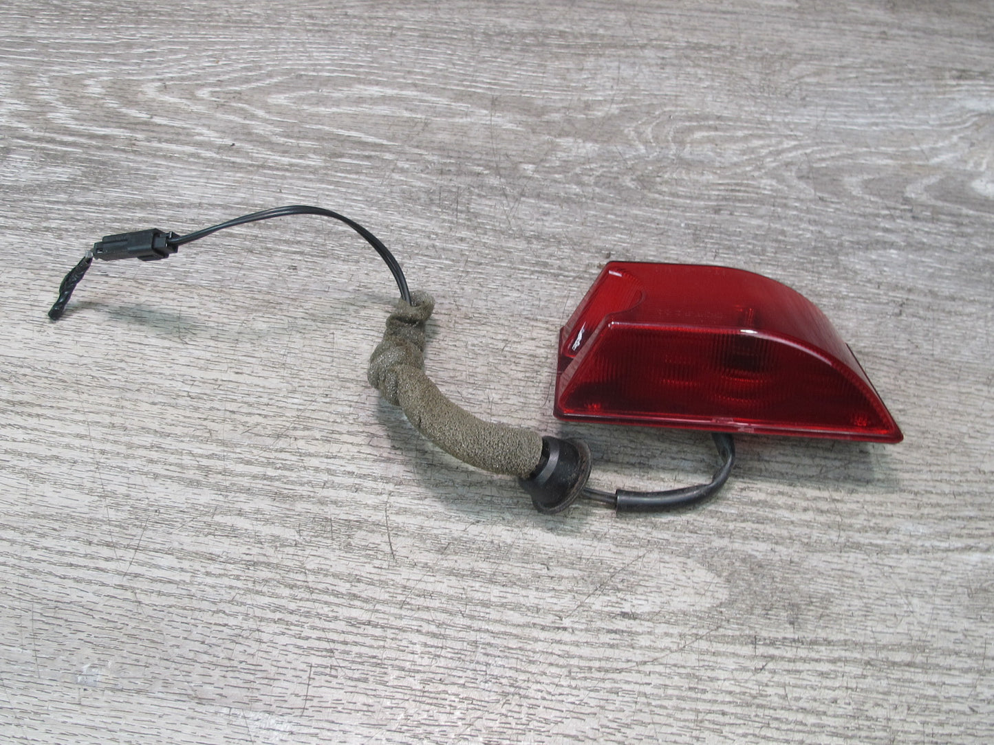 2003-2009 Hummer H2 Rear Roof Clearance Marker Light Lamp Set of 2