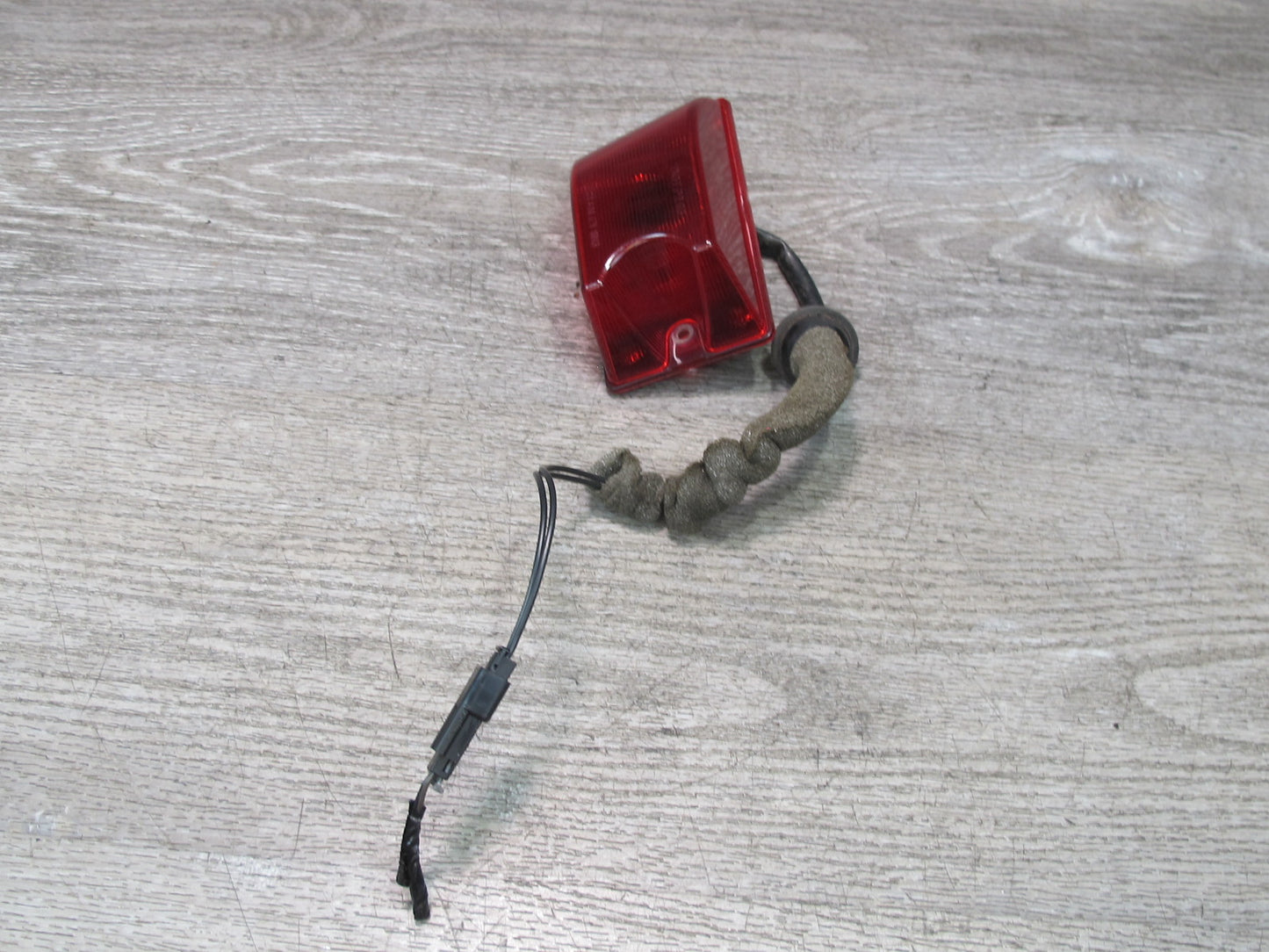 2003-2009 Hummer H2 Rear Roof Clearance Marker Light Lamp Set of 2