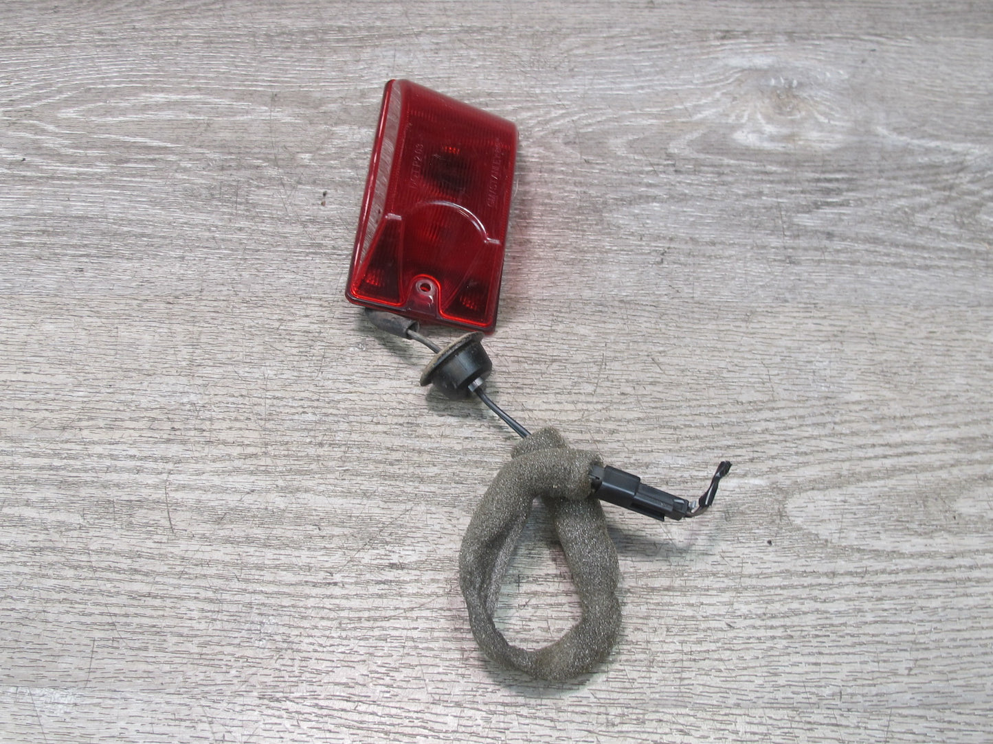 2003-2009 Hummer H2 Rear Roof Clearance Marker Light Lamp Set of 2