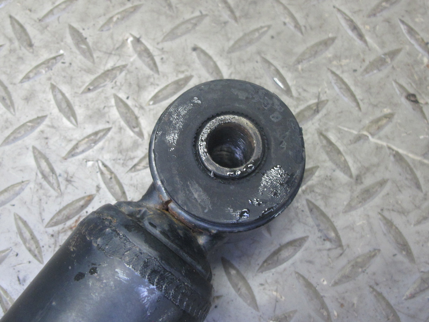 01-03 VW Eurovan T4 Camper Front Left & Right Strut Shock Absorber
