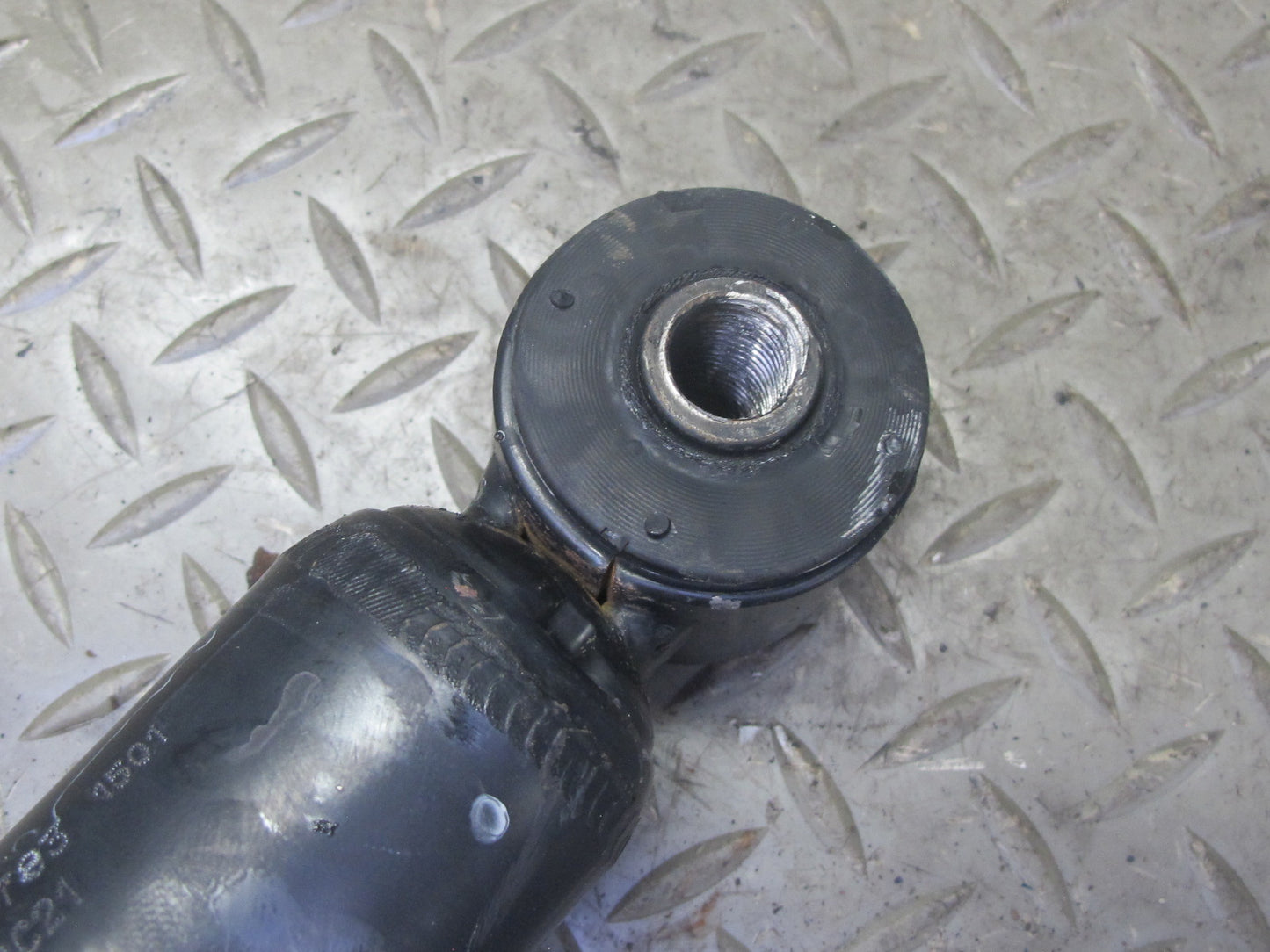 01-03 VW Eurovan T4 Camper Front Left & Right Strut Shock Absorber