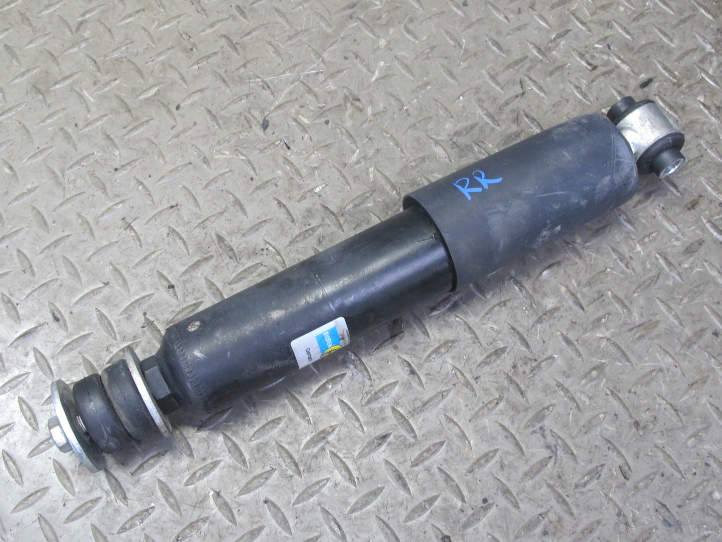 01-03 VW Eurovan T4 Camper Bilstein Rear Left & Right Strut Shock Absorber Set